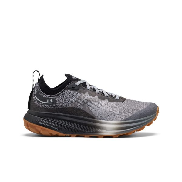 Women's Seek Trail Running Shoe | Black/Magnet