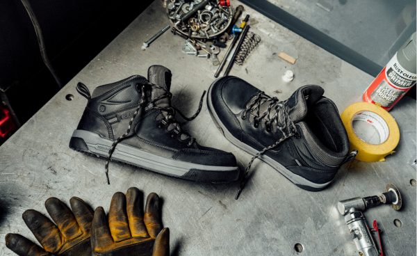 Men's Gibson Hiker Work Boot (Carbon Toe)  |  Black/Magnet