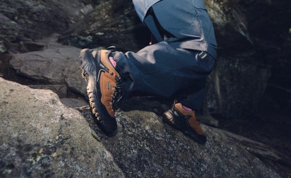 Men's Targhee IV Wide Waterproof Hiking Shoe | Magnet/Black